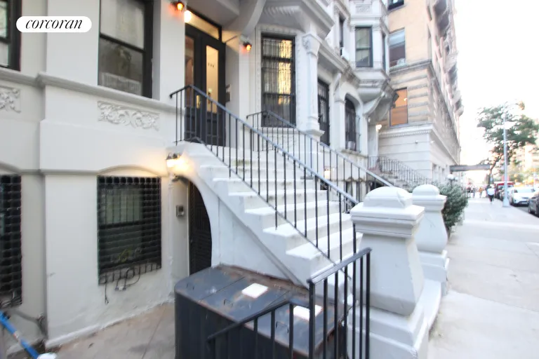 New York City Real Estate | View 144 West 70th Street, 9 | room 13 | View 14