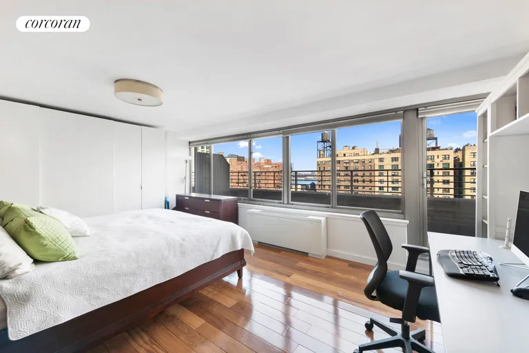 New York City Real Estate | View 315 West 70th Street, 17E | room 8 | View 9