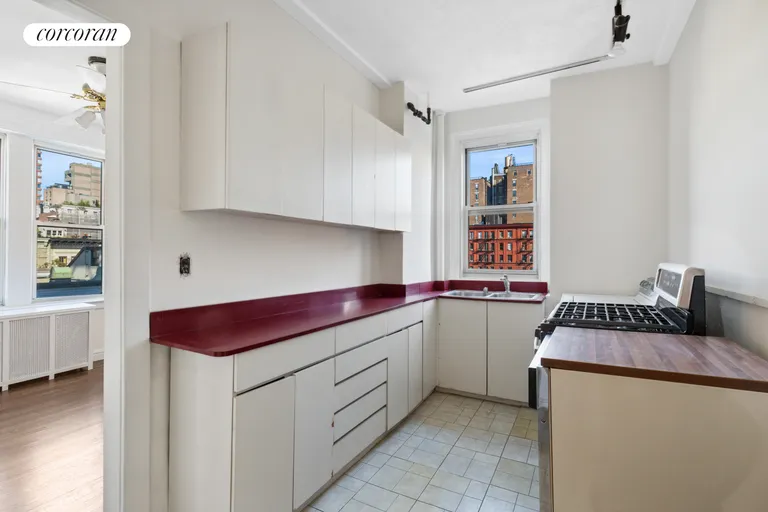 New York City Real Estate | View 125 West 76th Street, 6C | room 3 | View 4