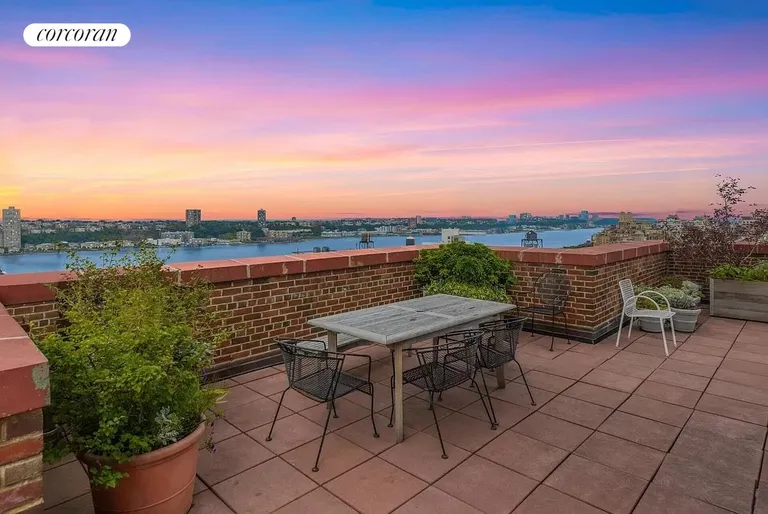 New York City Real Estate | View 336 West End Avenue, PHE | room 13 | View 14