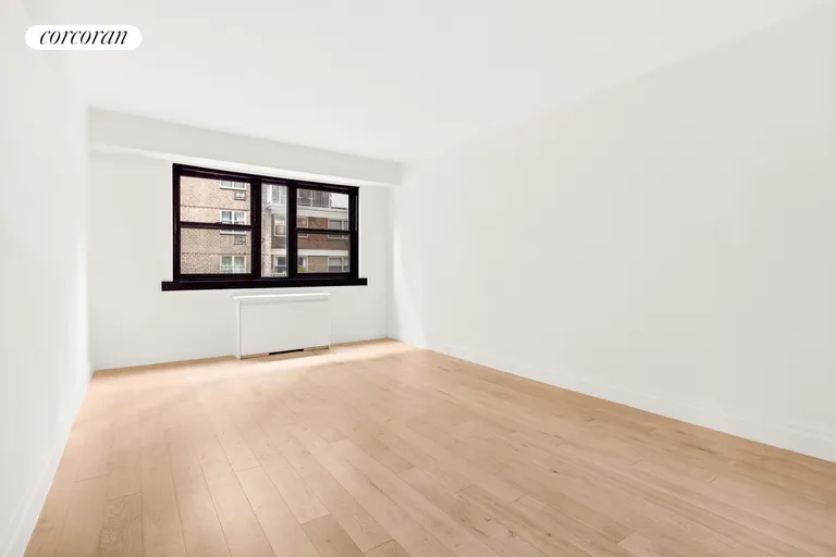 New York City Real Estate | View 235 East 87th Street, 2F | room 2 | View 3