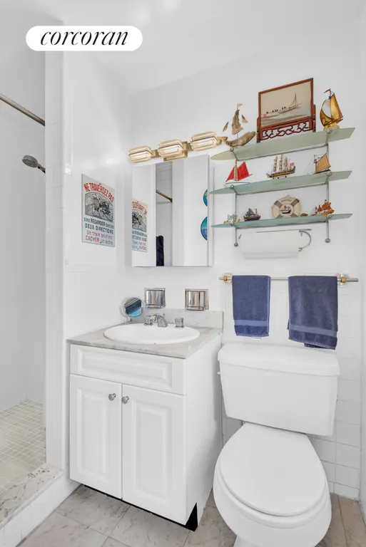 New York City Real Estate | View 185 West End Avenue, 12D | Full Bathroom | View 8