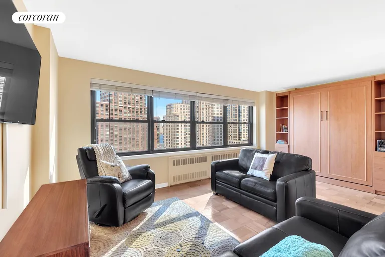 New York City Real Estate | View 185 West End Avenue, 11N | Living Room | View 3