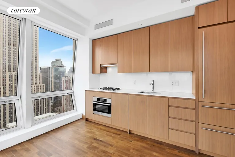 New York City Real Estate | View 400 Fifth Avenue, 33A | room 2 | View 3