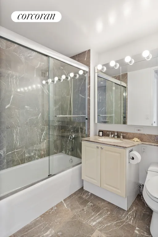 New York City Real Estate | View 201 East 80th Street, 16A | Full Bathroom | View 12