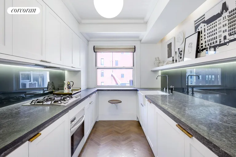 New York City Real Estate | View 220 Madison Avenue, 11A | Select a Category | View 8
