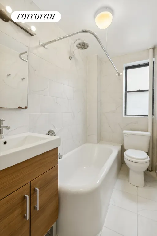 New York City Real Estate | View 321 East 54th Street, 9H | Full Bathroom | View 5