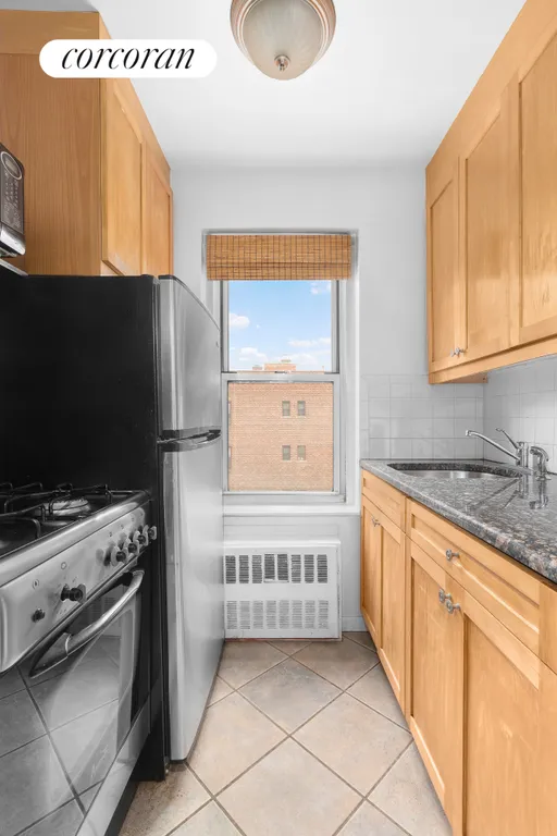 New York City Real Estate | View 435 East 77th Street, 7B | room 2 | View 3