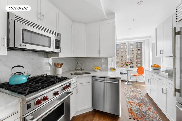 New York City Real Estate | View 320 East 57th Street, PHE | Other Listing Photo | View 6