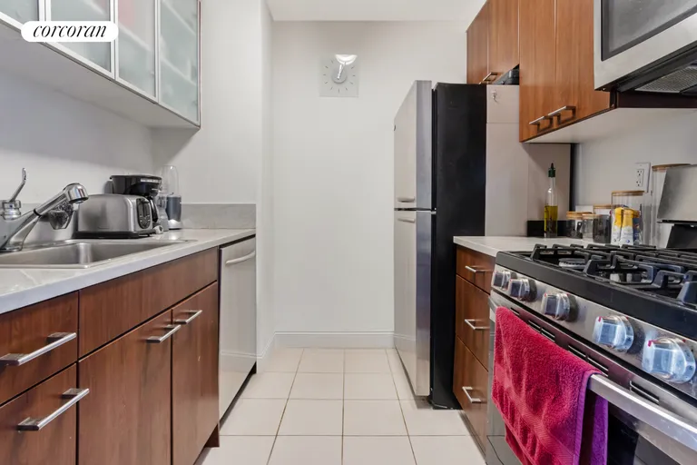 New York City Real Estate | View 217 East 96th Street, 29B | room 4 | View 5