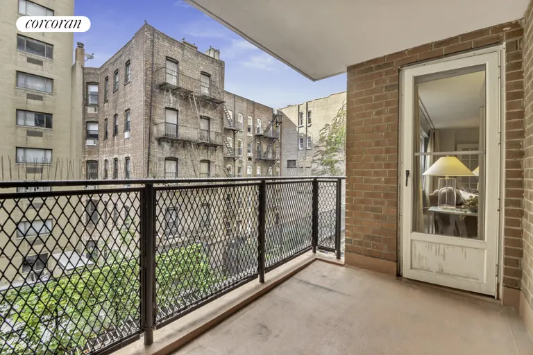 New York City Real Estate | View 444 East 84th Street, 3GH | Large Balcony | View 8