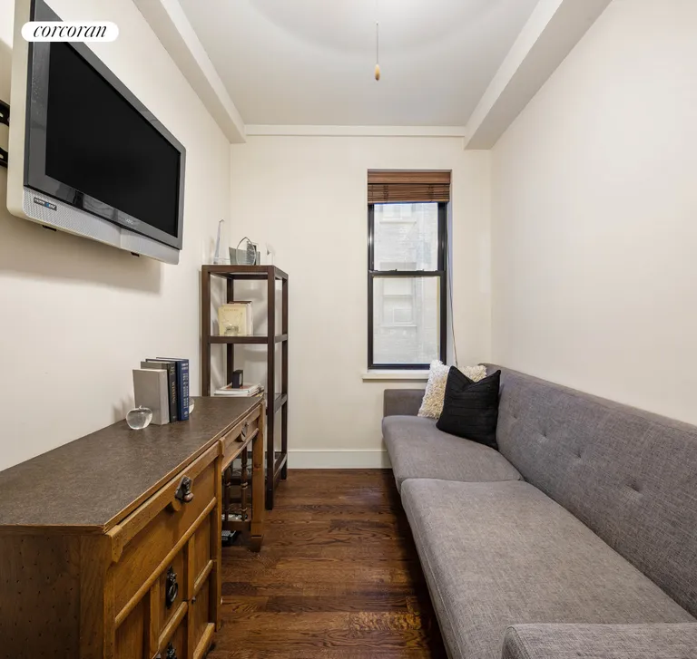 New York City Real Estate | View 152 West 58th Street, 4A | Bedroom | View 8