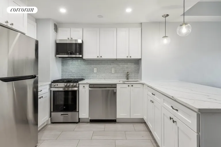 New York City Real Estate | View 201 EAST 25TH STREET, 17G | Kitchen | View 2