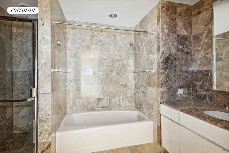 New York City Real Estate | View 641 Fifth Avenue, 35F | Full Bathroom | View 8
