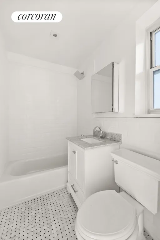 New York City Real Estate | View 220 Berkeley Place, 5B | Full Bathroom | View 5