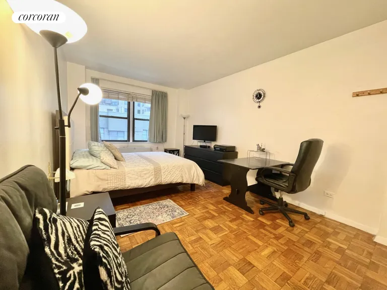 New York City Real Estate | View 240 East 46th Street, 7D | room 2 | View 3