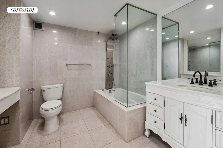 New York City Real Estate | View 2 South End Avenue, 9B | Primary Bathroom | View 6