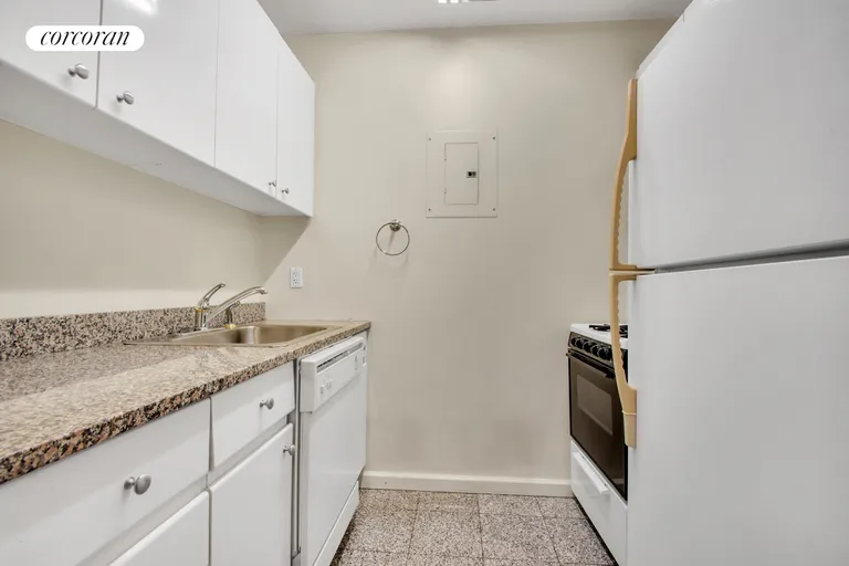 New York City Real Estate | View 201 West 72nd Street, 9G | Kitchen | View 3