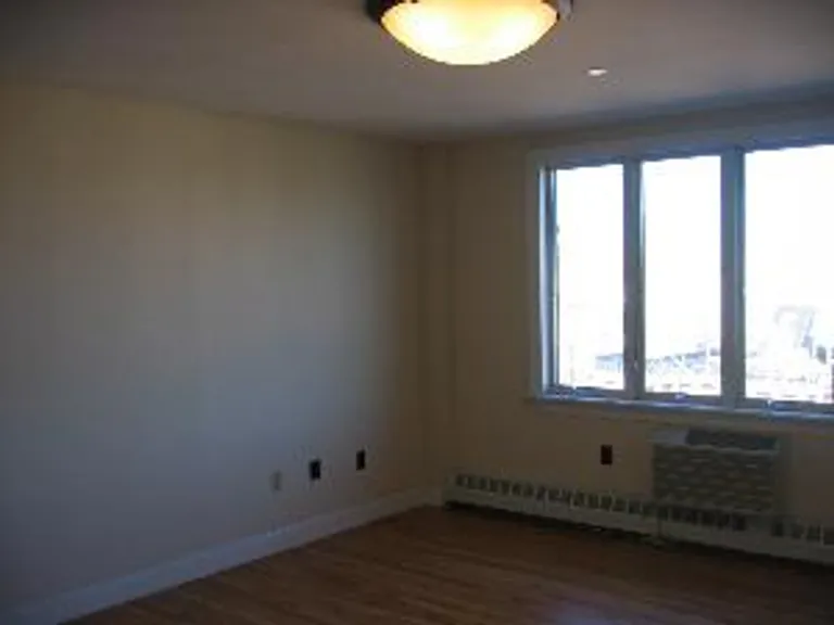 New York City Real Estate | View 608 President Street, 2B | room 2 | View 3