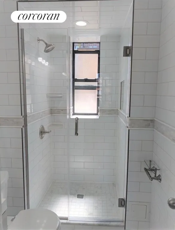 New York City Real Estate | View 111 East 88th Street, 10F | Bathroom | View 7