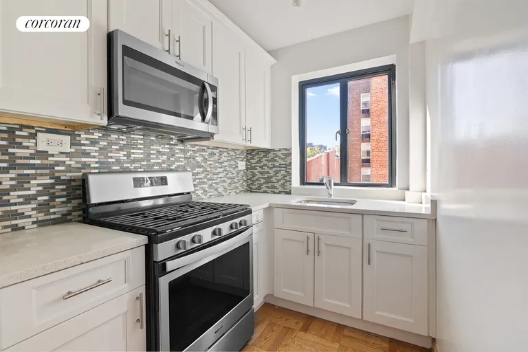 New York City Real Estate | View 100 Remsen Street, 3F | room 2 | View 3
