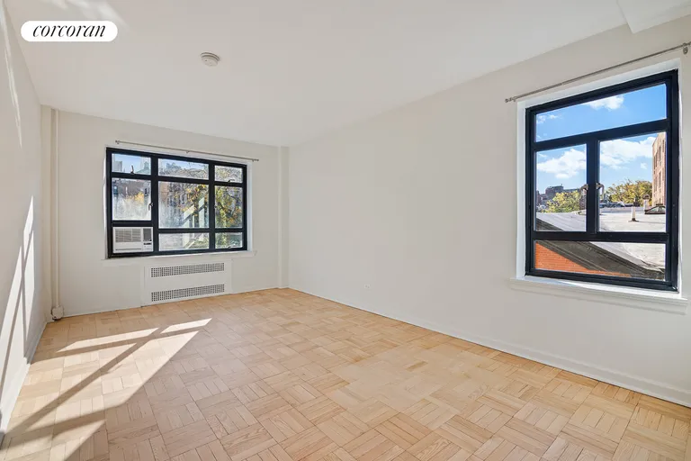New York City Real Estate | View 100 Remsen Street, 3F | room 8 | View 9