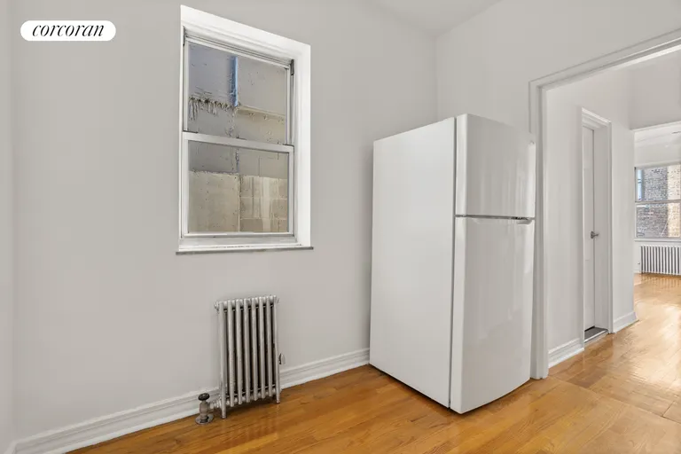 New York City Real Estate | View 345 East 61st Street, 5B | Kitchen | View 3