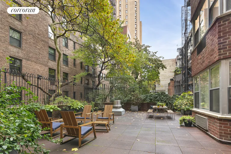 New York City Real Estate | View 12 Beekman Place, 1A | room 13 | View 14