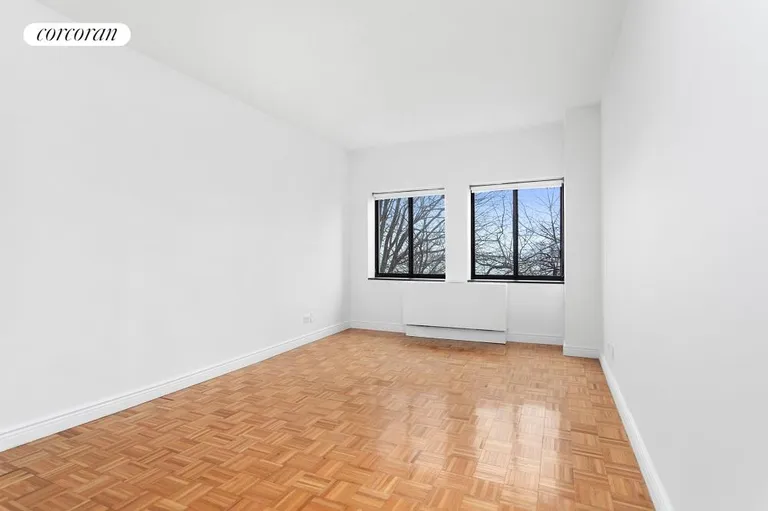New York City Real Estate | View 380 Rector Place, 4P | room 1 | View 2