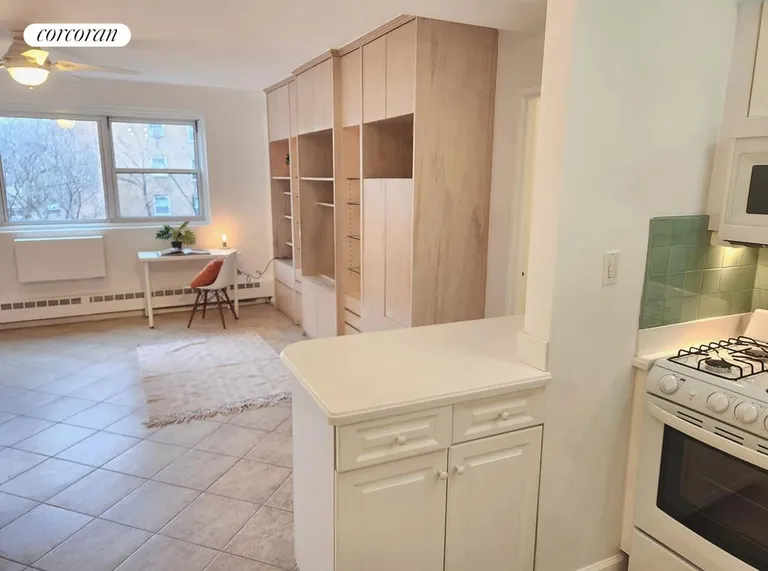 New York City Real Estate | View 122 Ashland Place, 5E | Great Upgrades | View 3