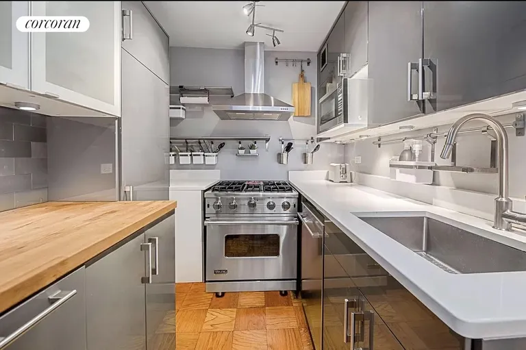 New York City Real Estate | View 333 East 55th Street, 2H | room 3 | View 4