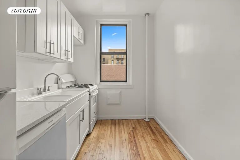 New York City Real Estate | View 1825 Riverside Drive, 5F | Kitchen | View 2