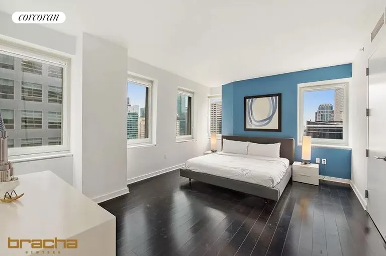 New York City Real Estate | View 70 West 45th Street, 36A | room 2 | View 3