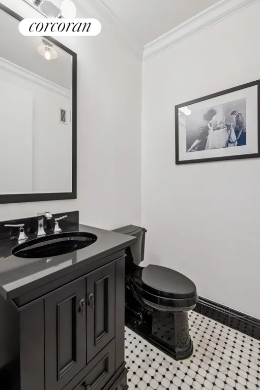 New York City Real Estate | View 308 East 72Nd Street, 4E | Half Bathroom | View 5