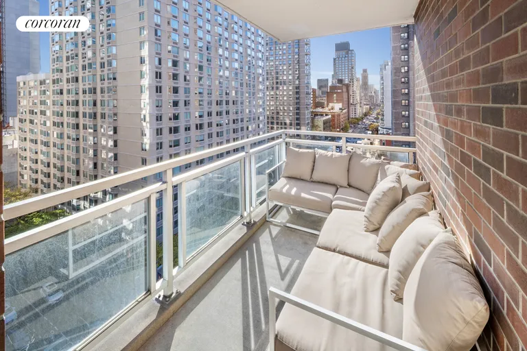 New York City Real Estate | View 360 East 72nd Street, B1209 | room 12 | View 13