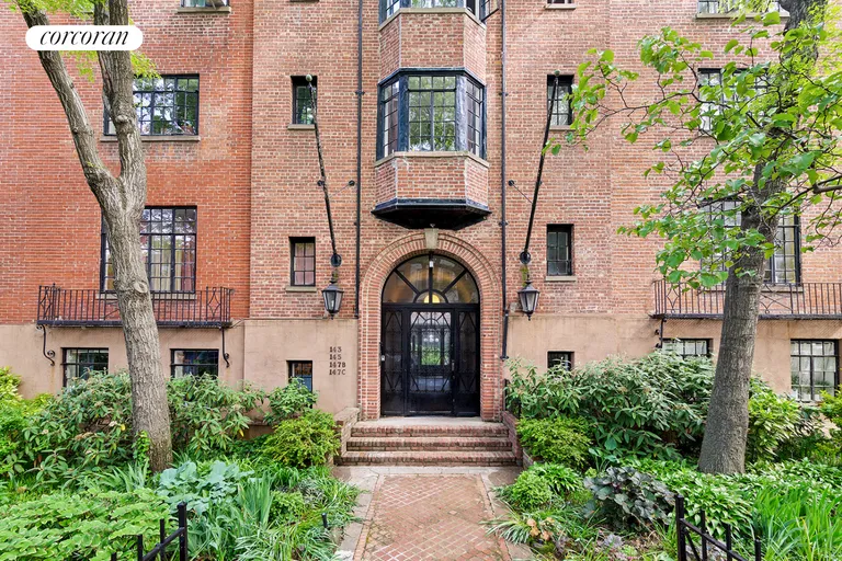 New York City Real Estate | View 143 Lafayette Avenue, 1A | room 7 | View 8