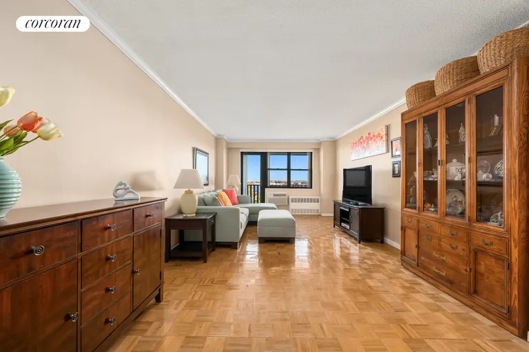 New York City Real Estate | View 39-60 54th Street, 8F | room 2 | View 3