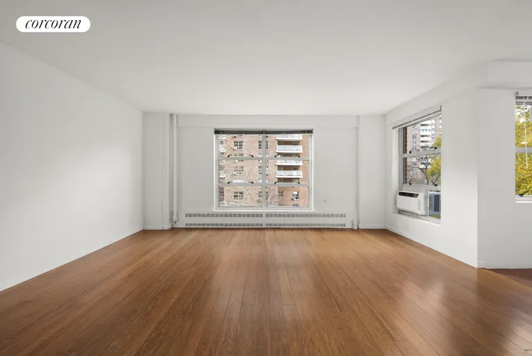 New York City Real Estate | View 90 LaSalle Street, 5E | Living room corner | View 3