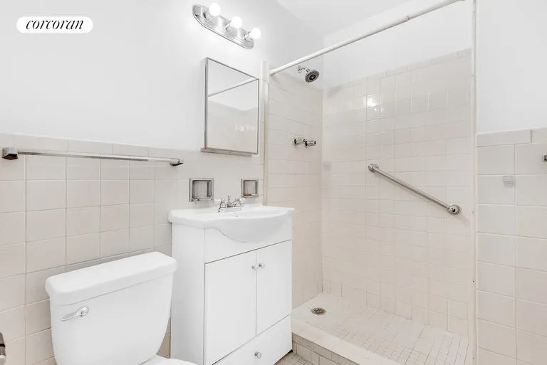 New York City Real Estate | View 392 Central Park West, 1R | Primary Bathroom | View 6
