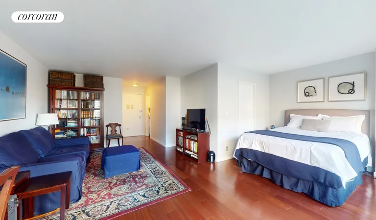 New York City Real Estate | View 160 West End Avenue, 8M | Living Room | View 2