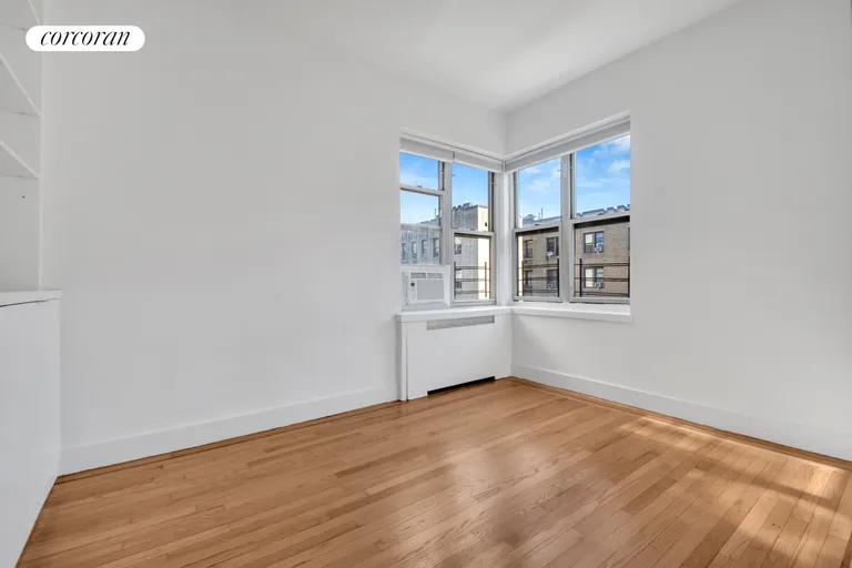 New York City Real Estate | View 120 Bennett Avenue, 5K | Junior Room | View 8