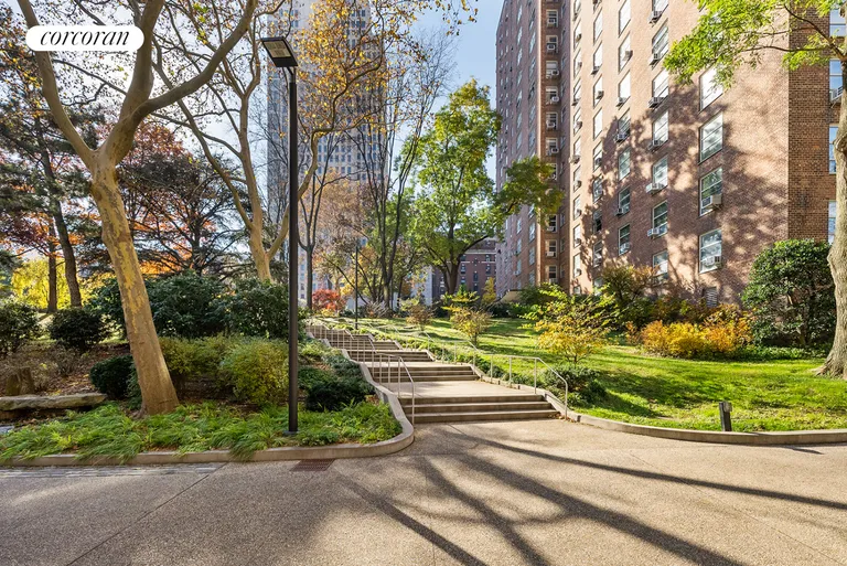 New York City Real Estate | View 549 West 123rd Street, 15G | Garden | View 8