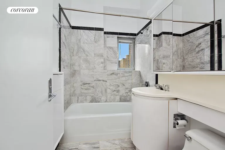 New York City Real Estate | View 200 East 32nd Street, 8B | room 10 | View 11