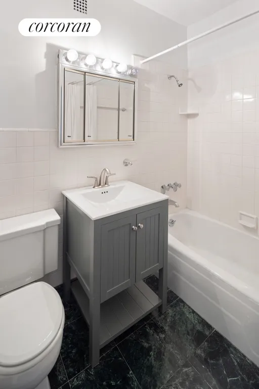 New York City Real Estate | View 315 West 70th Street, 1I | room 6 | View 7