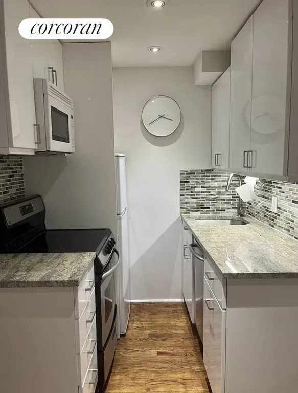 New York City Real Estate | View 435 East 86th Street, 1E | 1 Bed, 1 Bath | View 1