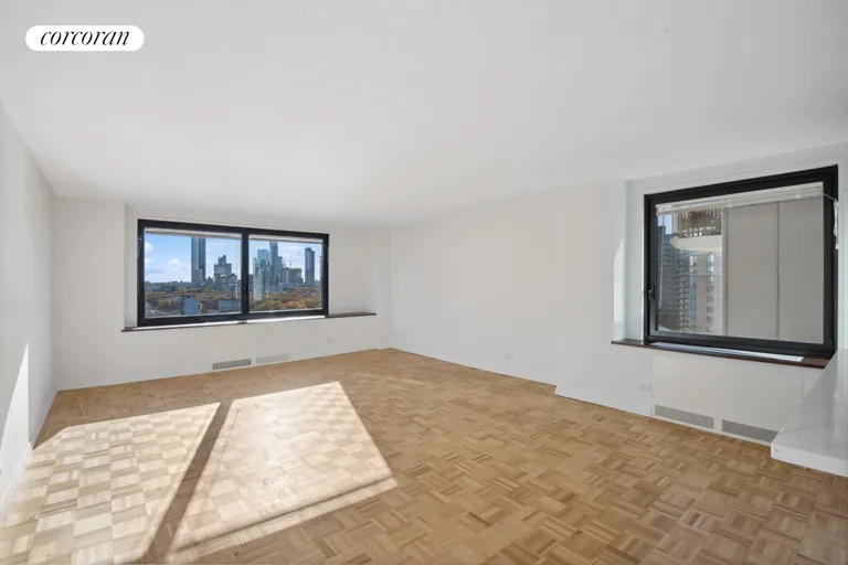 New York City Real Estate | View 531 Main Street, 1404 | room 3 | View 4
