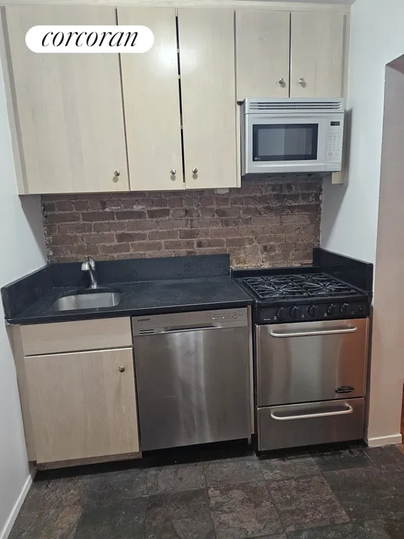 New York City Real Estate | View 212 West 11th Street, 1 | Kitchen | View 7