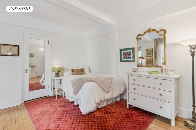 New York City Real Estate | View 40 West 72nd Street, 144 | Sleeping Area | View 4