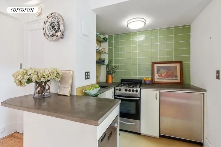 New York City Real Estate | View 40 West 72nd Street, 144 | Kitchen | View 5