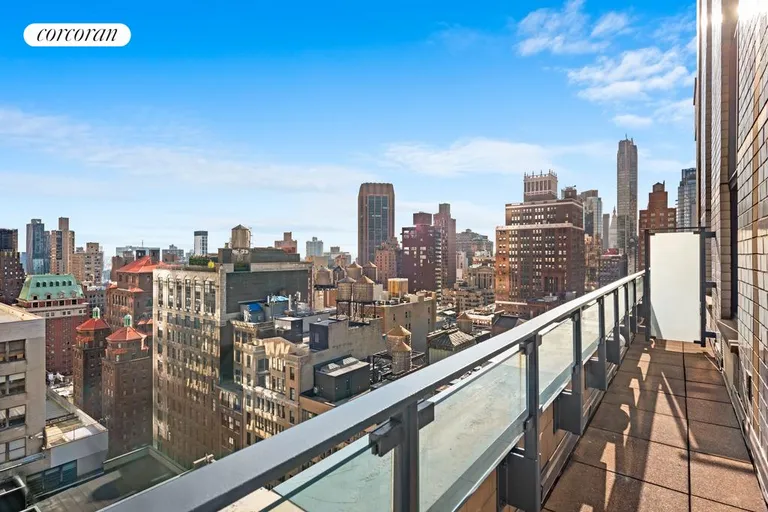 New York City Real Estate | View 425 Fifth Avenue, 28A | Private Terrace | View 4
